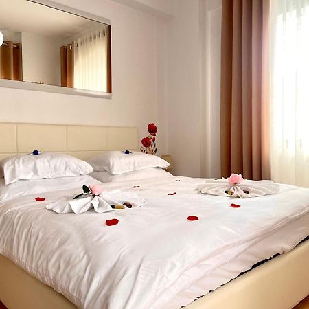 סרנדה Onde Del Mare Apartment מראה חיצוני תמונה